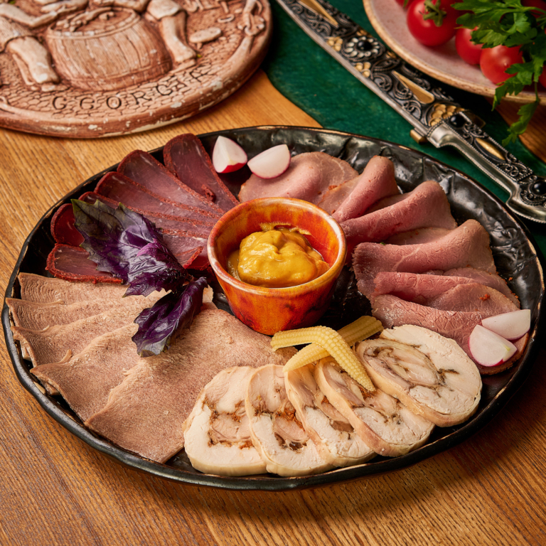 Мясное ассорти